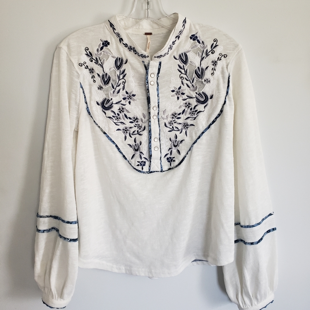 Free people Embroidered Boho Style Blouse XS